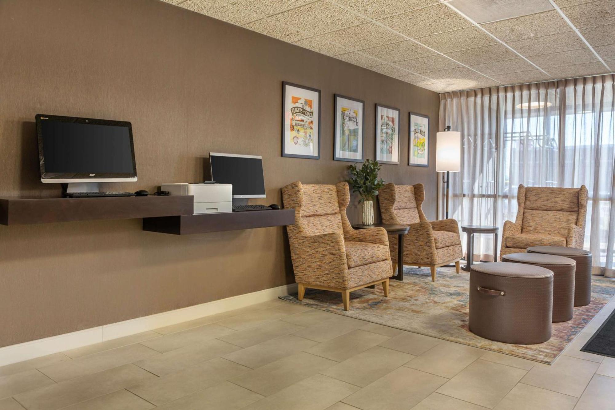 Hotel Drury & St. Louis-southwest Valley Park