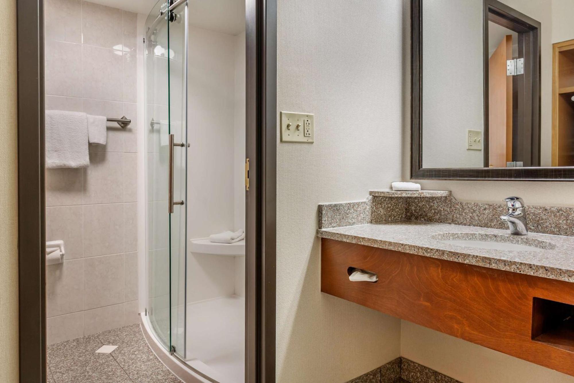 Drury & St. Louis-southwest Hotel 3*